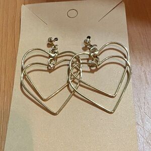 🎈🎈7/15🎈🎈Gold Heart Drop Earrings